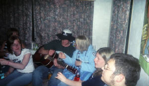 a_012_13.jpg